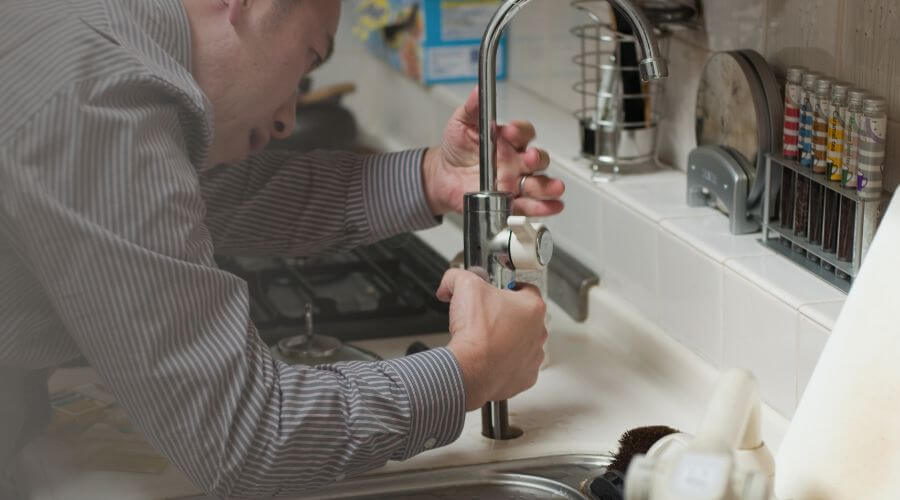 Local expert plumbing services in Veedersburg, IN